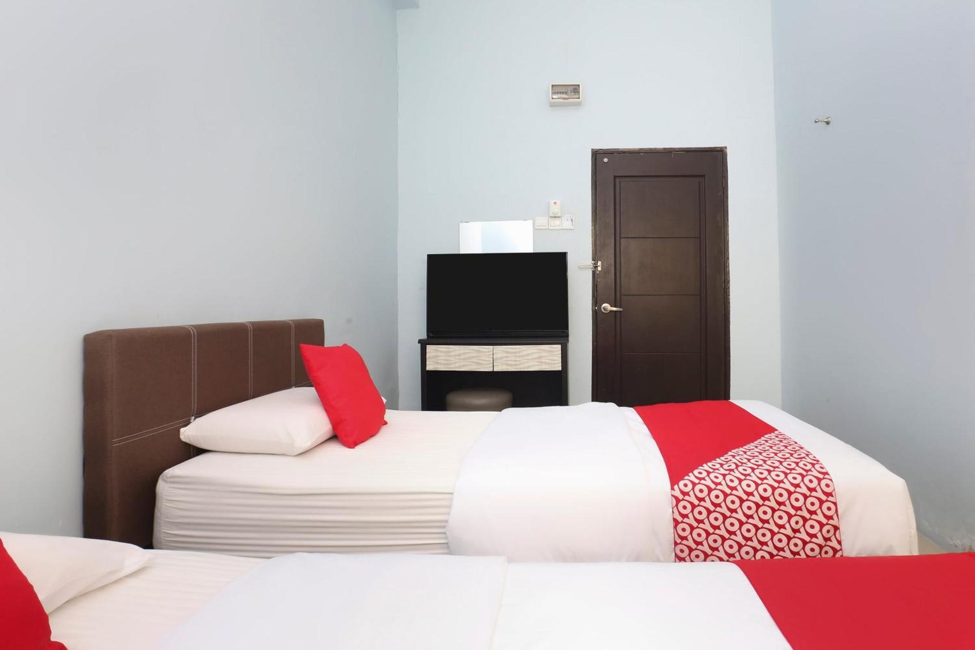 Oyo 90132 Come Inn Premium Kuala Terengganu Exterior foto