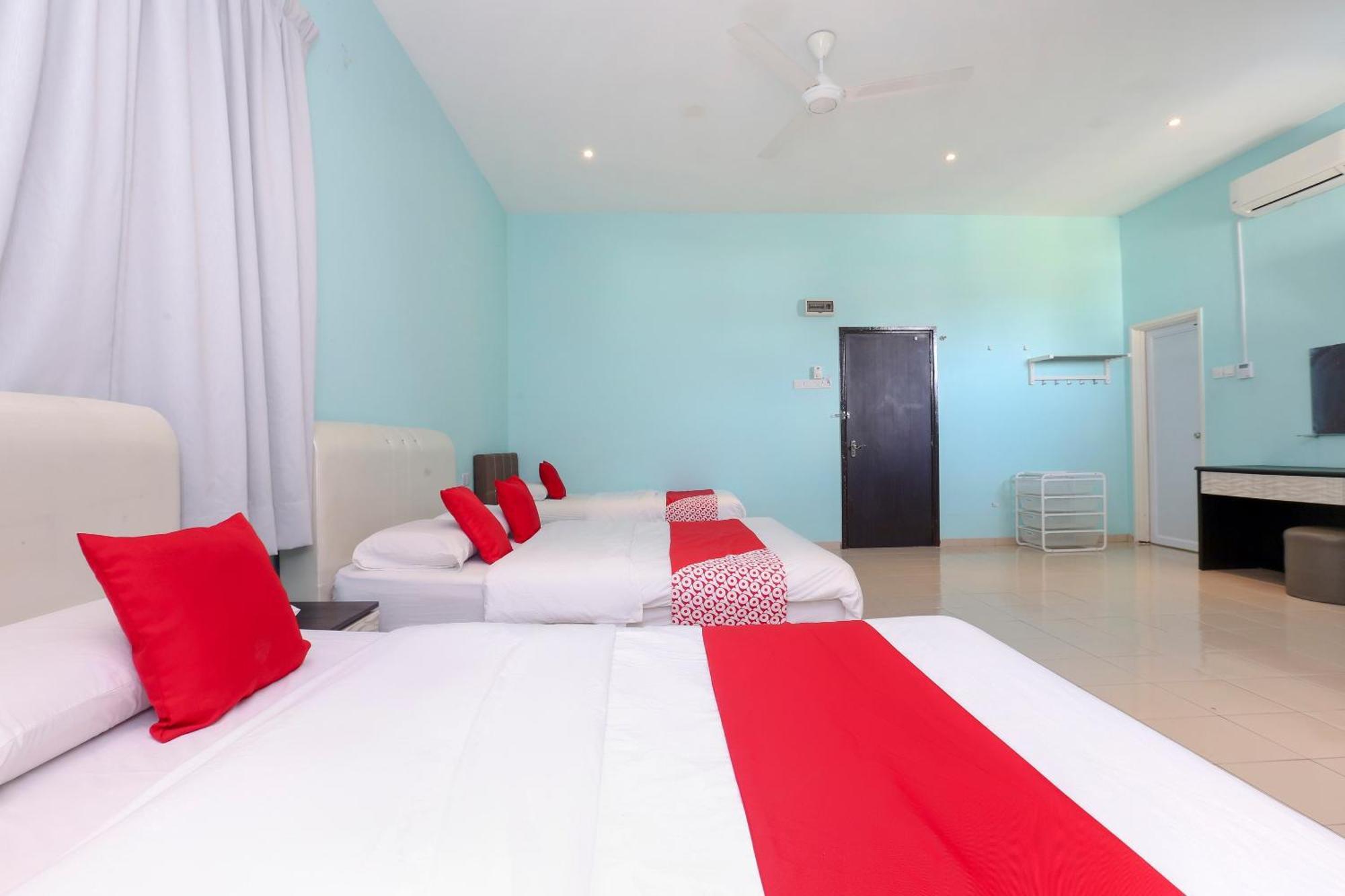Oyo 90132 Come Inn Premium Kuala Terengganu Exterior foto