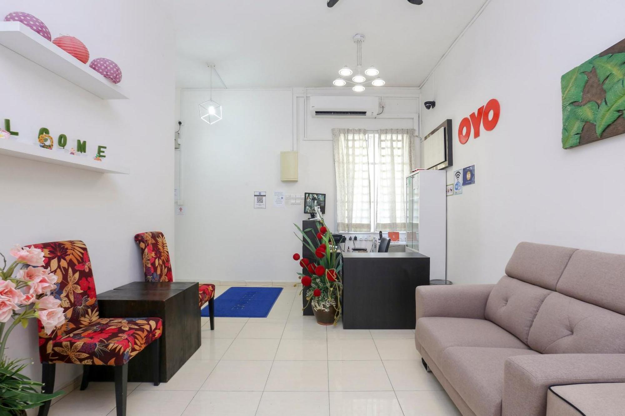 Oyo 90132 Come Inn Premium Kuala Terengganu Exterior foto